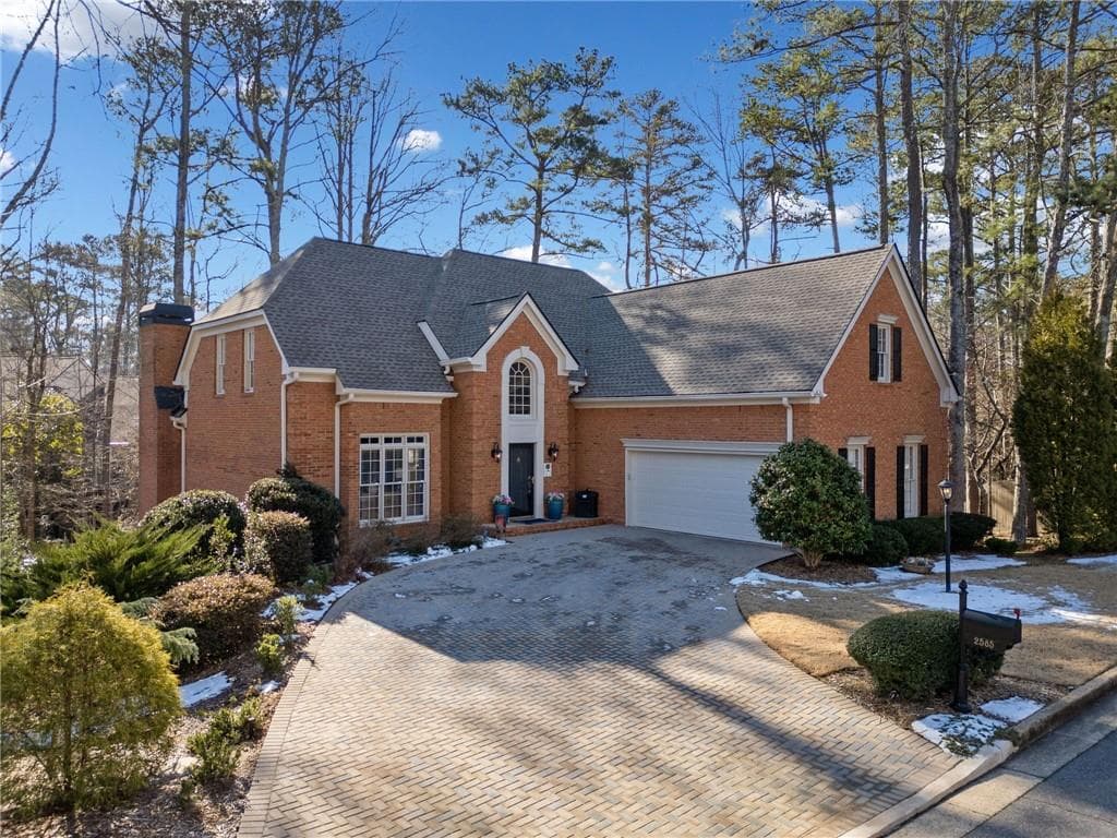 4 bedroom, 4 bathroom, 4,234 sq ft single family residence sold at 2585 Club Springs Drive, Roswell, GA 30076