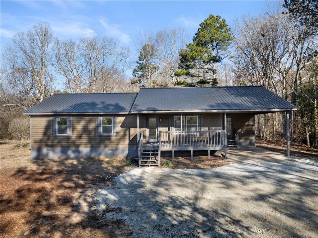 3 bedroom, 2 bathroom, 1,512 sq ft single family residence sold at 5249 Old Hickory Place, Gainesville, GA 30506
