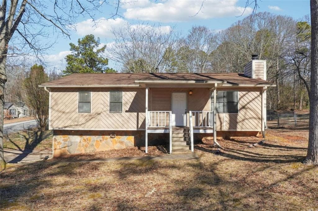 3 bedroom, 2 bathroom single family residence sold at 3855 N Quail Drive, Douglasville, GA 30135