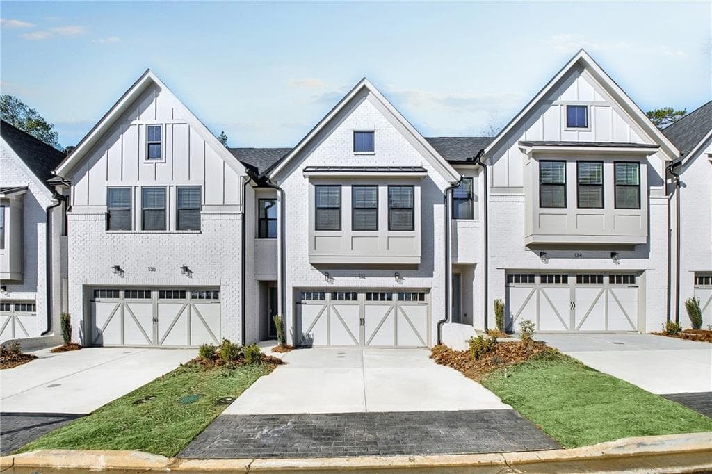 3 bedroom, 3 bathroom townhouse sold at 132 Briargate Drive, Johns Creek, GA 30097