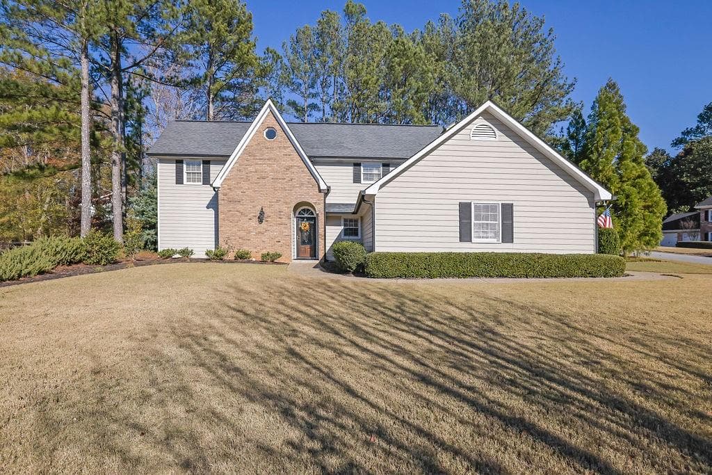 3 bedroom, 3 bathroom, 1,829 sq ft single family residence sold at 4331 Keheley Lake Court, Marietta, GA 30066