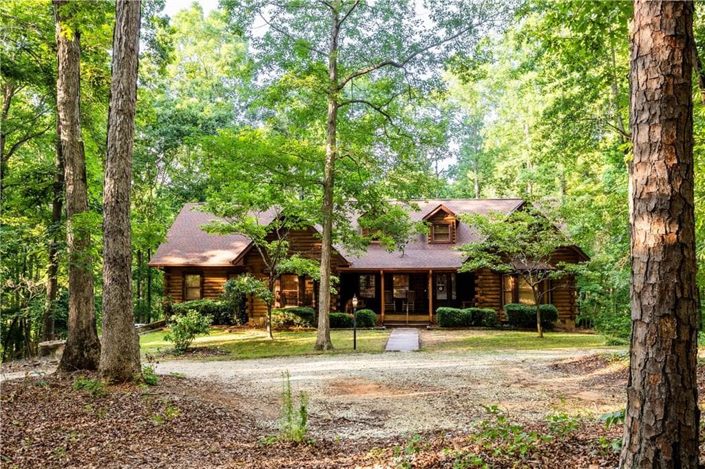 5 bedroom, 3 bathroom, 3,374 sq ft single family residence sold at 4420 Parkwood Road, Social Circle, GA 30025