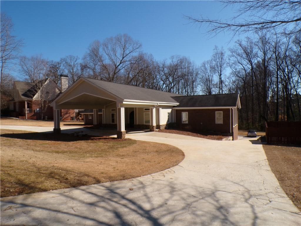 4 bedroom, 5 bathroom single family residence sold at 1616 Oleander Drive, Lilburn, GA 30047