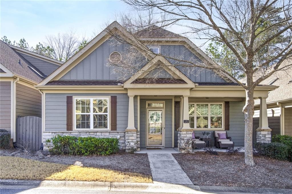 2 bedroom, 2 bathroom, 1,458 sq ft single family residence sold at 340 Glens Way, Woodstock, GA 30188