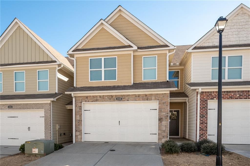 3 bedroom, 3 bathroom townhouse sold at 112 Squarewood Lane, Cartersville, GA 30121