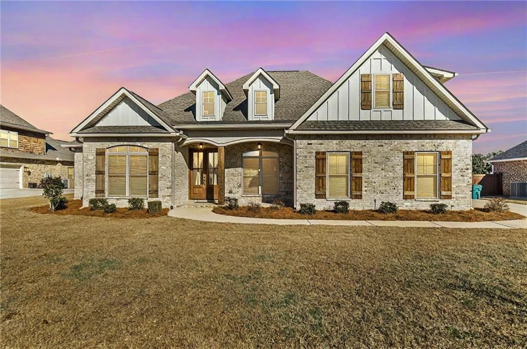5 bedroom, 4 bathroom single family residence sold at 114 Flat Rock Lane, Perry, GA 31069