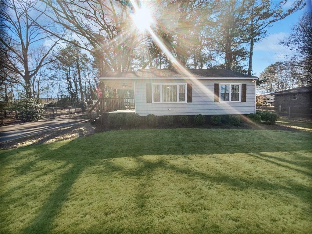 2 bedroom, 1 bathroom single family residence sold at 1048 Plainview Drive, Marietta, GA 30066