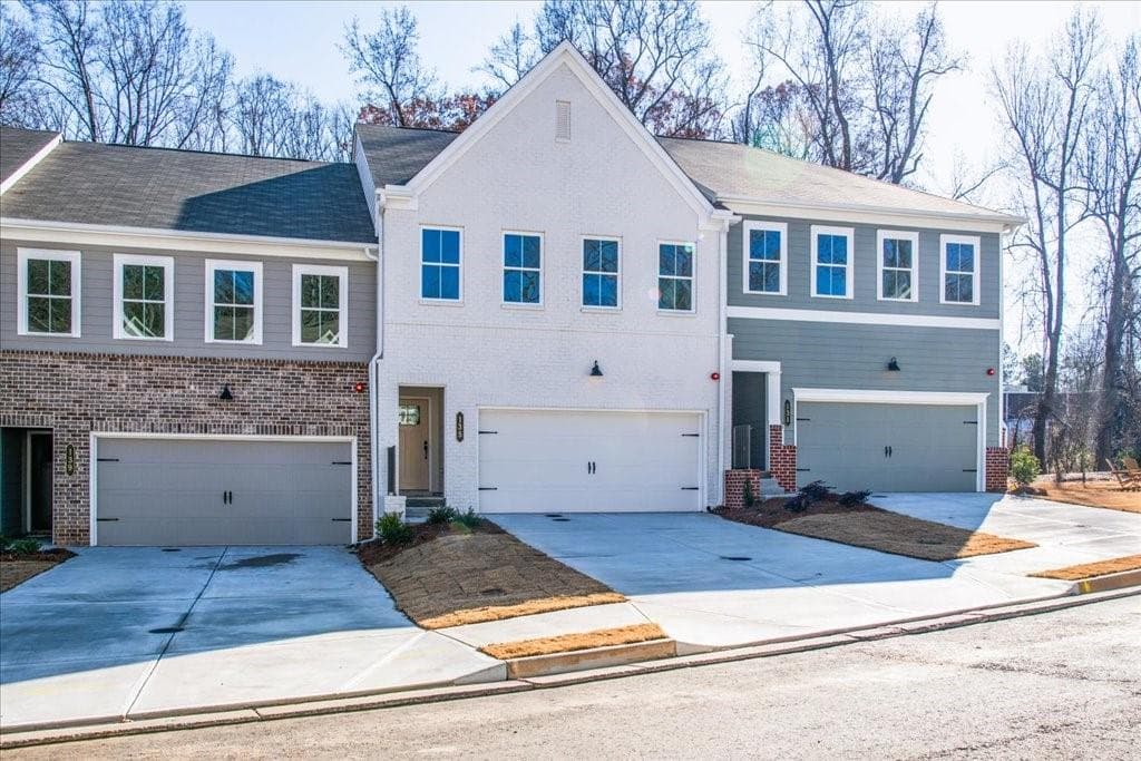 135 Bluffington Way, Marietta, GA 30066 — most recent listing photo