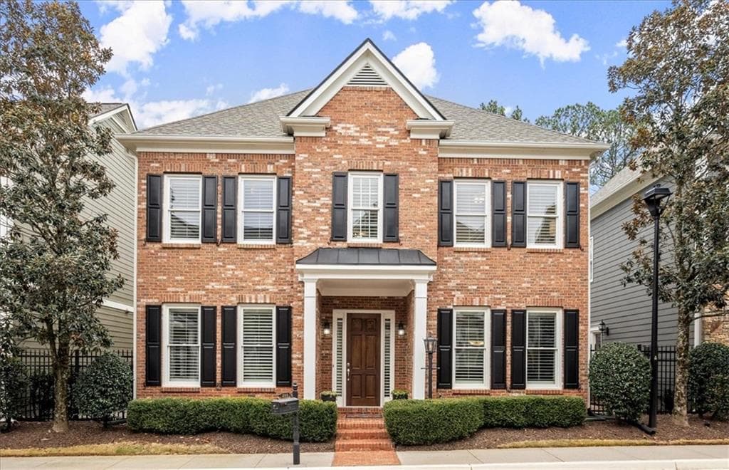 4 bedroom, 3 bathroom, 2,600 sq ft single family residence sold at 200 Kendemere Pointe, Roswell, GA 30075