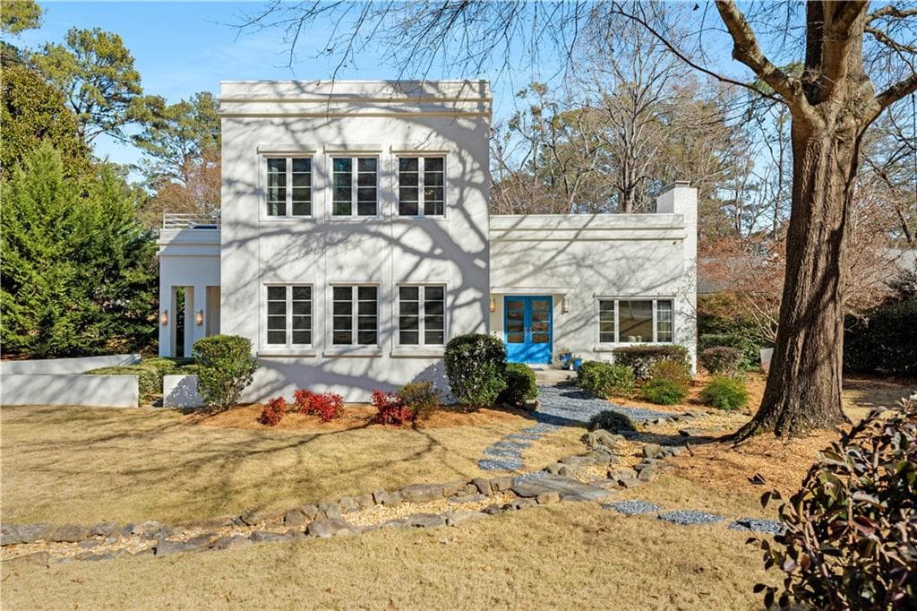3 bedroom, 3 bathroom, 2,371 sq ft single family residence sold at 860 Cardova Drive, Atlanta, GA 30324