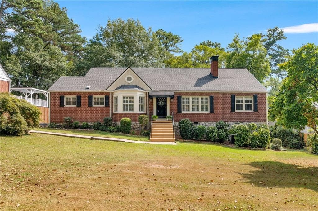 5 bedroom, 4 bathroom, 3,500 sq ft single family residence sold at 1417 Sheridan Road, Atlanta, GA 30324