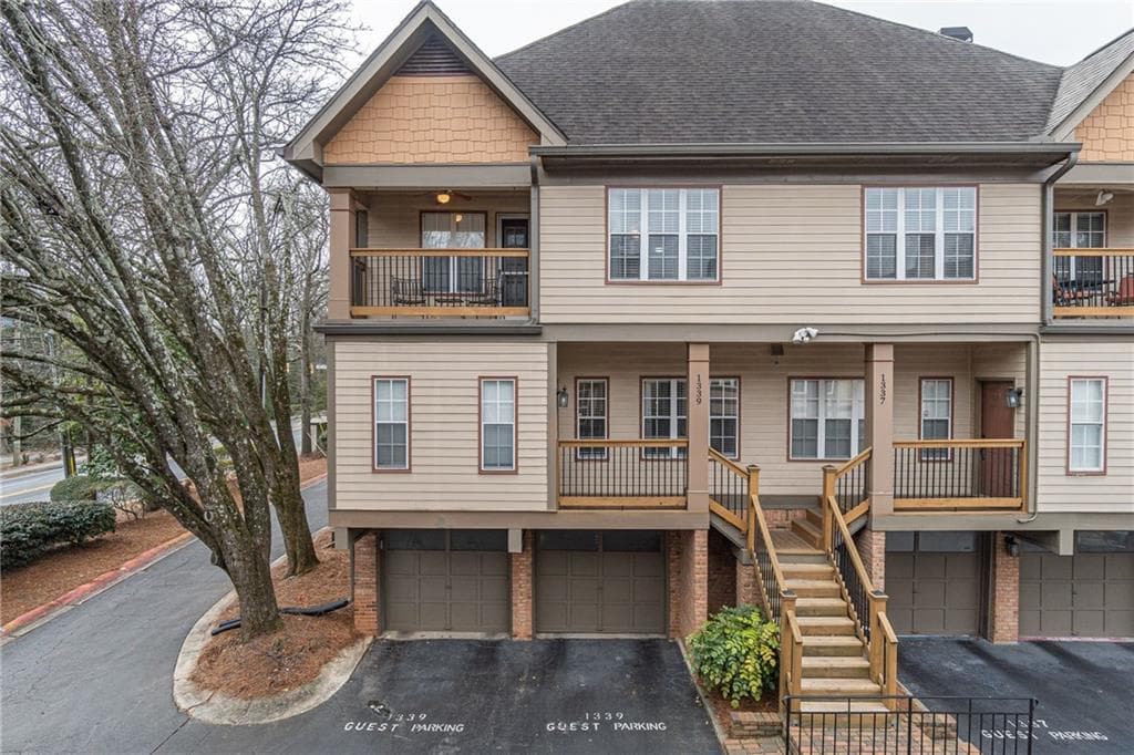 2 bedroom, 3 bathroom, 1,560 sq ft townhouse sold at 1339 Stillwood, Atlanta, GA 30306