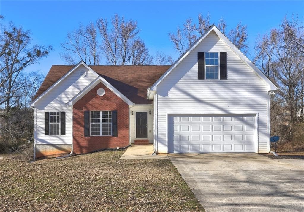 4 bedroom, 2 bathroom single family residence sold at 121 Kayla Court, Griffin, GA 30223