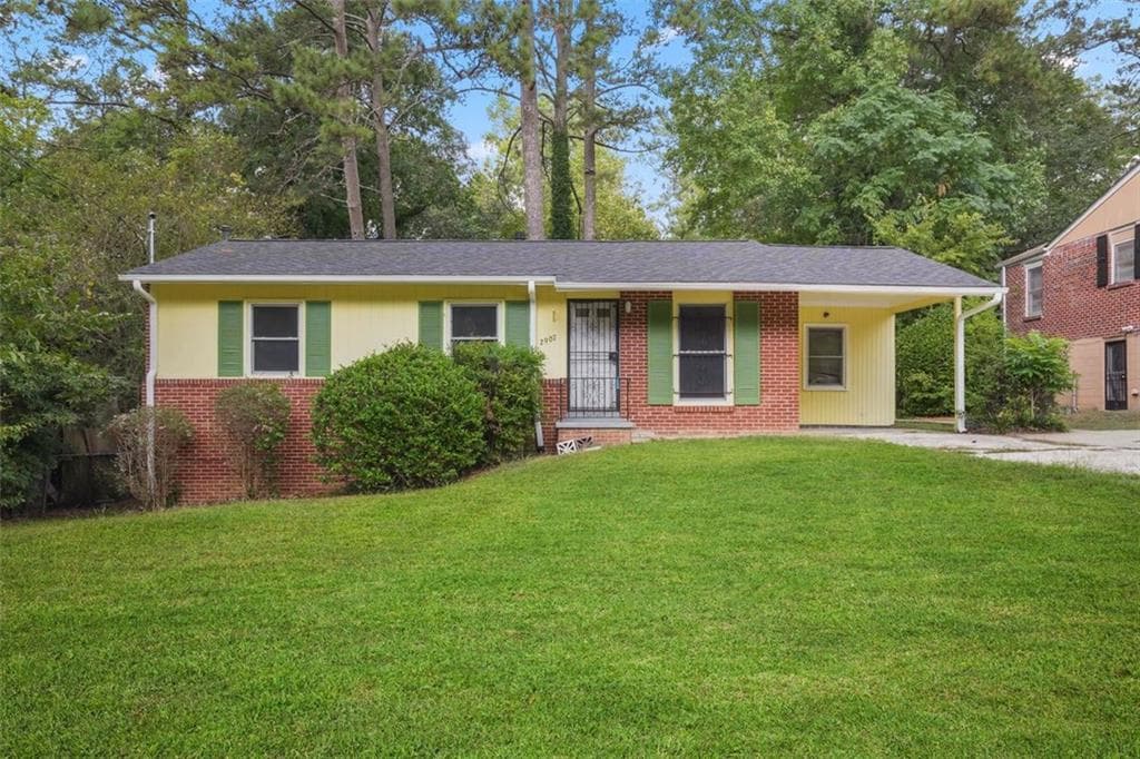 4 bedroom, 1 bathroom single family residence sold at 2907 Renfro Drive, Atlanta, GA 30318