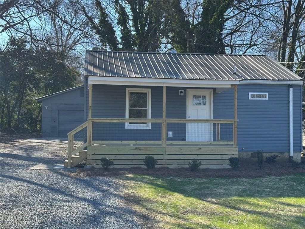 2 bedroom, 2 bathroom single family residence sold at 114 Holly Street, Rome, GA 30161