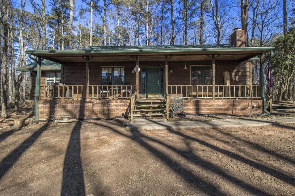 4 bedroom, 3 bathroom single family residence sold at 1875 Abbie Lane, Jonesboro, GA 30236