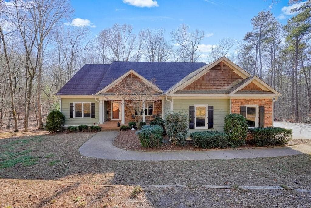 5 bedroom, 4 bathroom single family residence sold at 159 Geneva Road, Canton, GA 30114