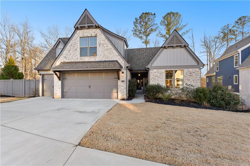 4 bedroom, 3 bathroom single family residence sold at 195 Arbor Garden Circle, Newnan, GA 30265