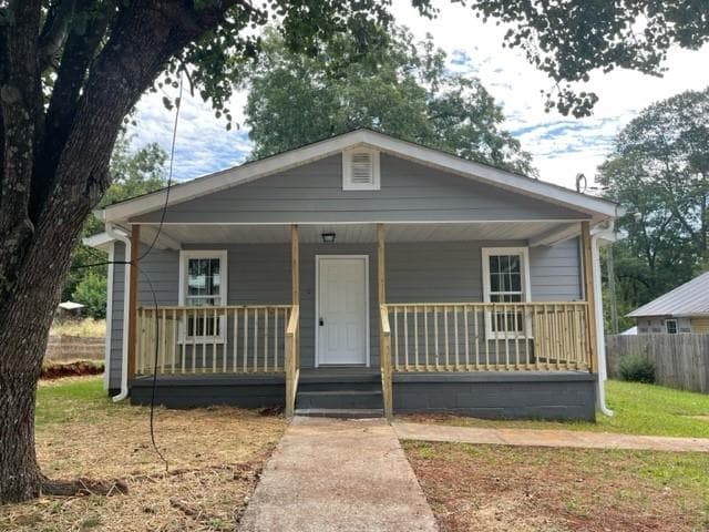 2 bedroom, 1 bathroom single family residence sold at 142 N Broad Street, Cedartown, GA 30125