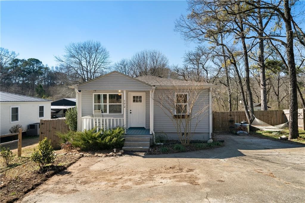 2 bedroom, 1 bathroom single family residence sold at 172 Old Rockmart Road, Silver Creek, GA 30173