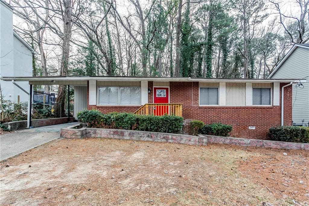 4 bedroom, 2 bathroom, 1,567 sq ft single family residence sold at 2848 Baker Ridge Drive, Atlanta, GA 30318