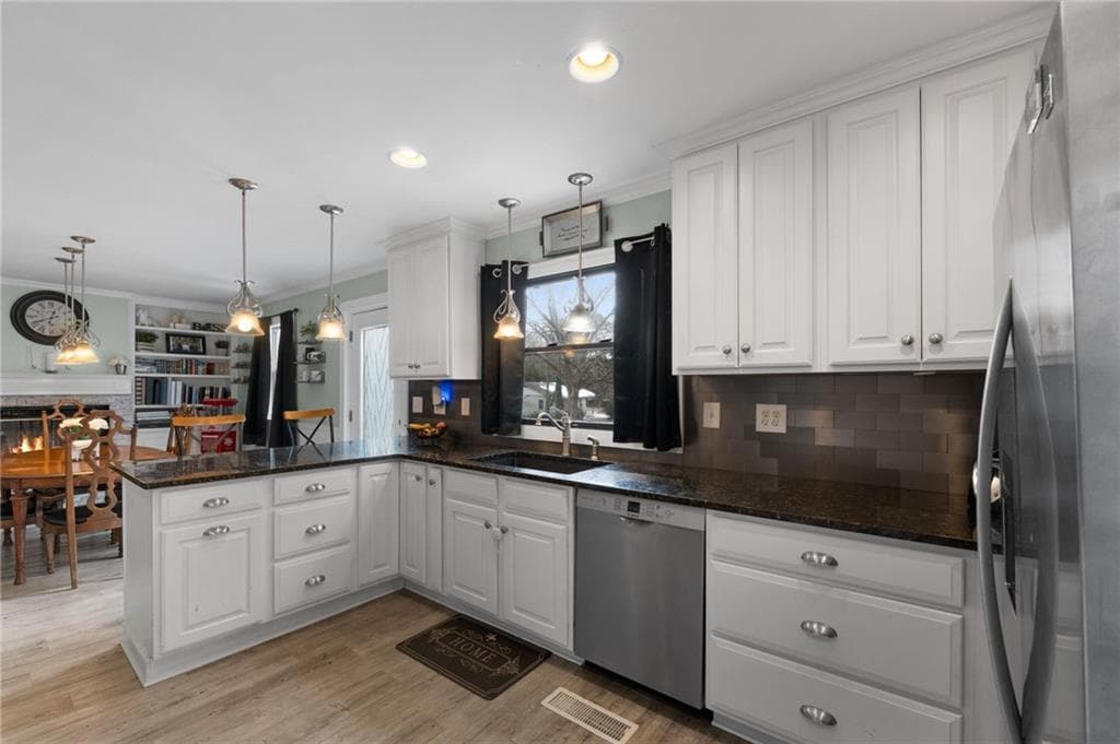 4 bedroom, 4 bathroom, 3,480 sq ft single family residence under contract at 4656 Bryant Road, Snellville, GA 30039 — photo 9