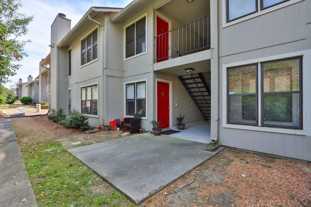2 bedroom, 2 bathroom condominium sold at 1414 Branch Drive, Tucker, GA 30084