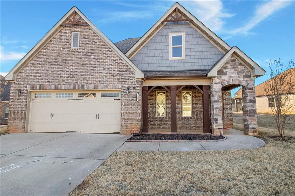4 bedroom, 2 bathroom single family residence sold at 317 Linman Drive, LaGrange, GA 30240
