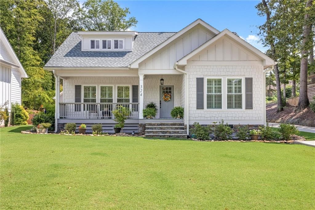 2 bedroom, 2 bathroom single family residence sold at 324 Swain Street, Clarkesville, GA 30523