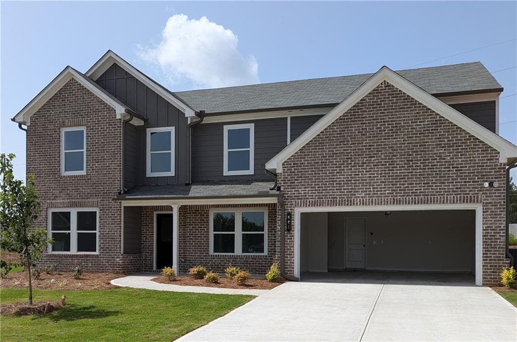 5 bedroom, 3 bathroom single family residence sold at 576 Rodeo Drive, Auburn, GA 30011