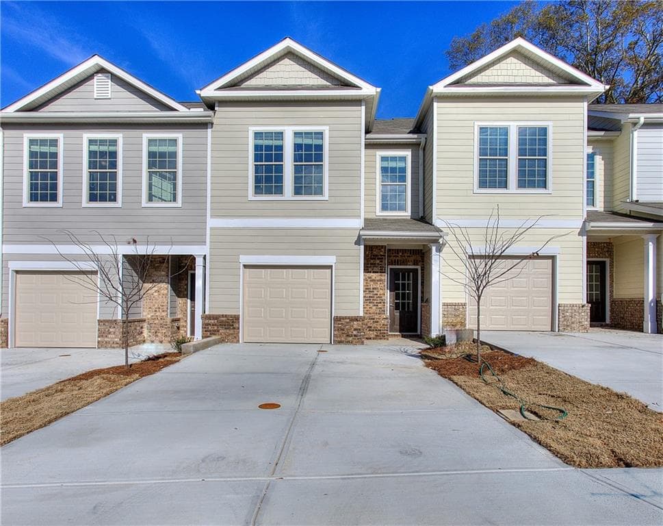 3 bedroom, 3 bathroom townhouse sold at 6166 Ripple Way 79, South Fulton, GA 30349