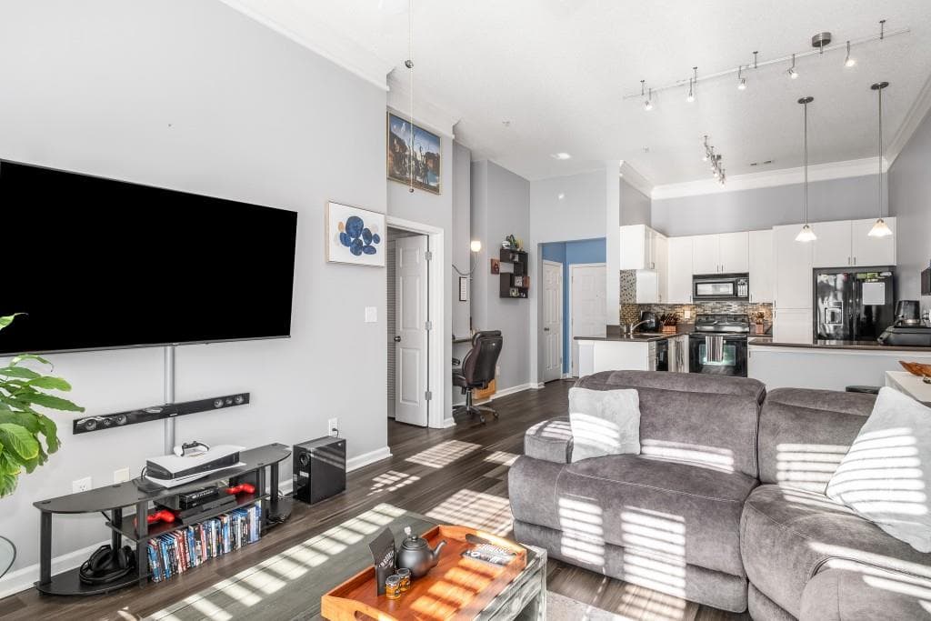 1 bedroom, 1 bathroom condominium sold at 401 16th Street 1179, Atlanta, GA 30363