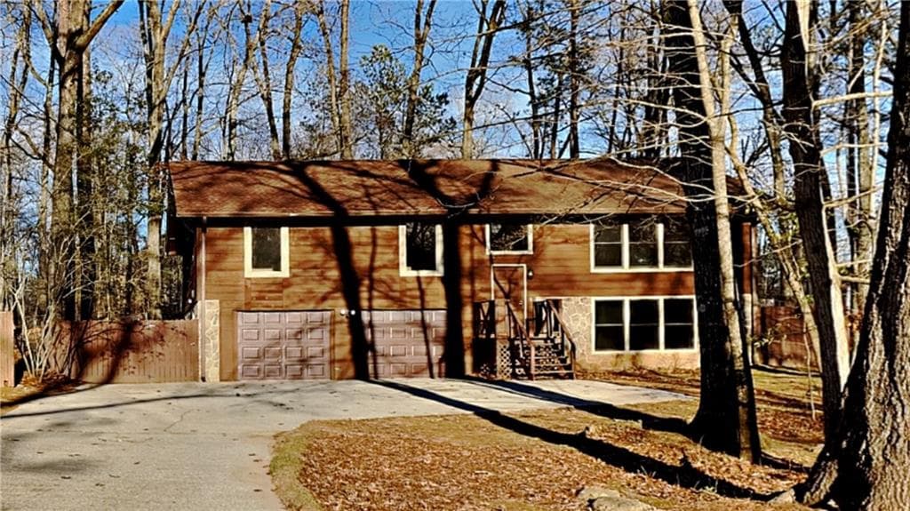 3 bedroom, 2 bathroom single family residence sold at 2395 River Run Drive, Douglasville, GA 30135 — photo 1 of 1