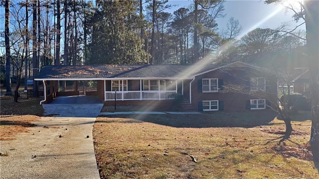 3 bedroom, 2 bathroom, 1,714 sq ft single family residence sold at 2644 Mayflower Road, Atlanta, GA 30337