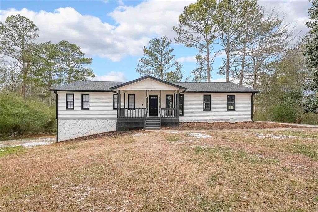 6 bedroom, 3 bathroom single family residence sold at 1097 Charlie Lane, Lilburn, GA 30047