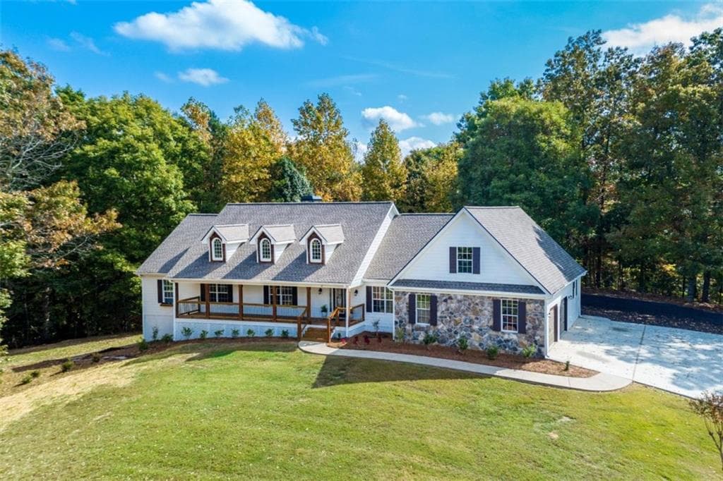 4 bedroom, 4 bathroom, 4,122 sq ft single family residence sold at 31 Blackhawk, Jasper, GA 30143