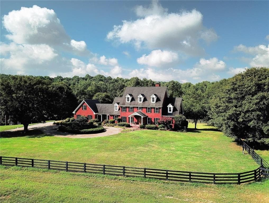 5 bedroom, 5 bathroom single family residence sold at 5360 Channel Drive, Gillsville, GA 30543