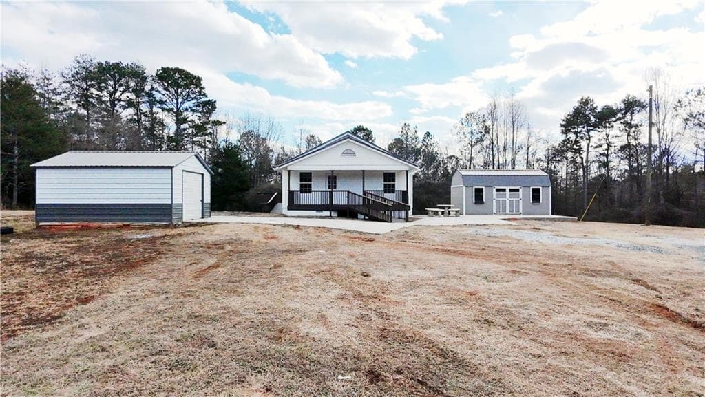 4 bedroom, 2 bathroom single family residence sold at 1118 Brookhaven Circle, Toccoa, GA 30577