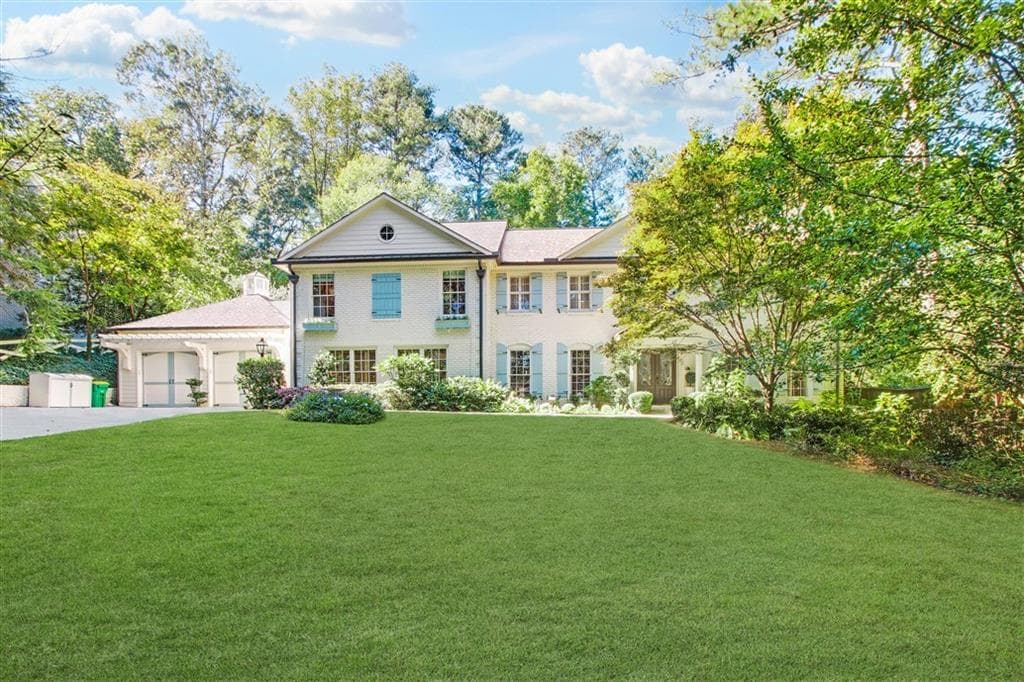 5 bedroom, 6 bathroom, 4,390 sq ft single family residence sold at 6110 Heards Creek Drive, Atlanta, GA 30328