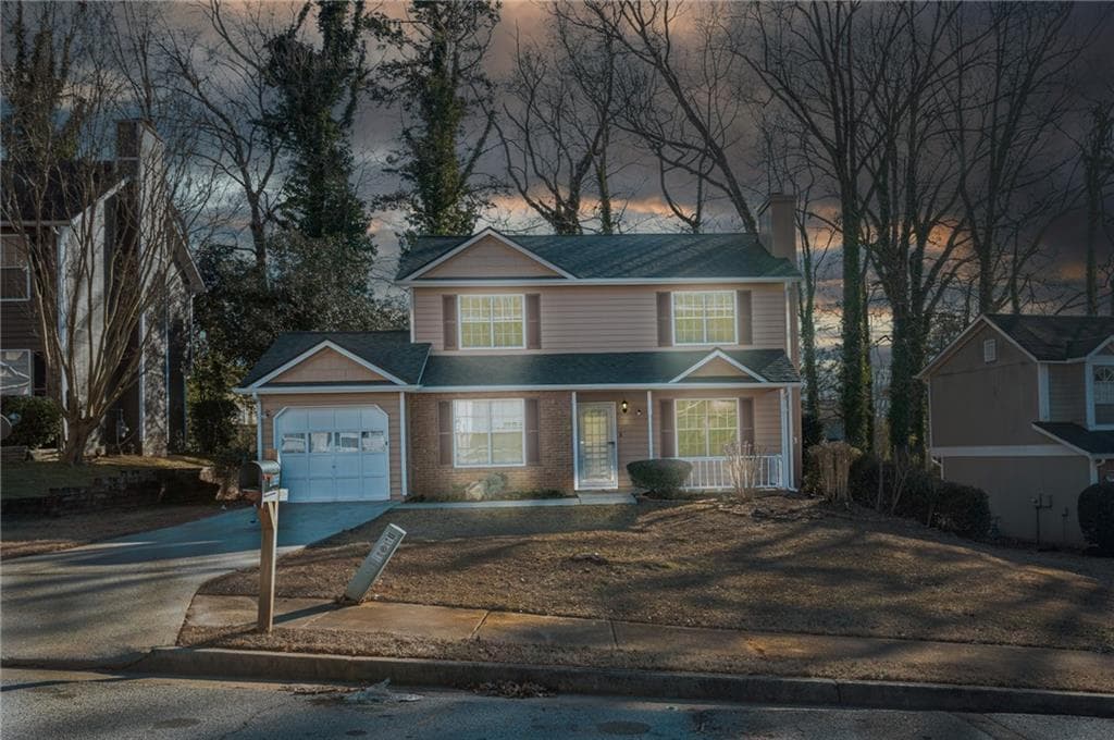 5 bedroom, 2 bathroom single family residence sold at 2065 Glenwood Downs Drive, Decatur, GA 30035