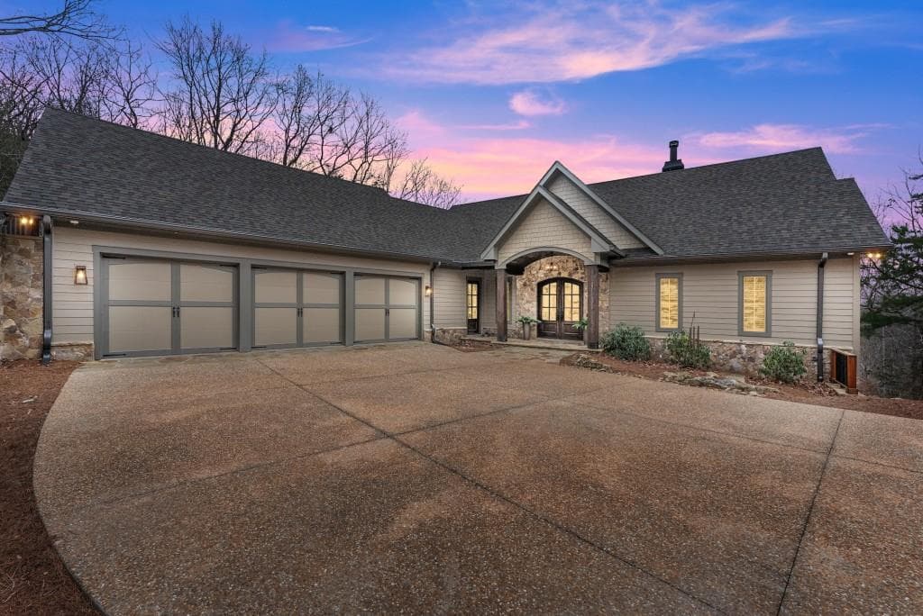 640 N Shore Drive, Cleveland, GA 30528 — most recent listing photo