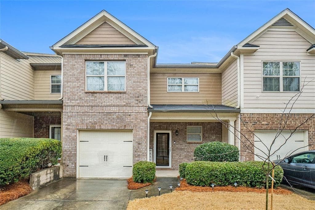 3 bedroom, 3 bathroom townhouse sold at 1328 STONE BAY Drive, South Fulton, GA 30331