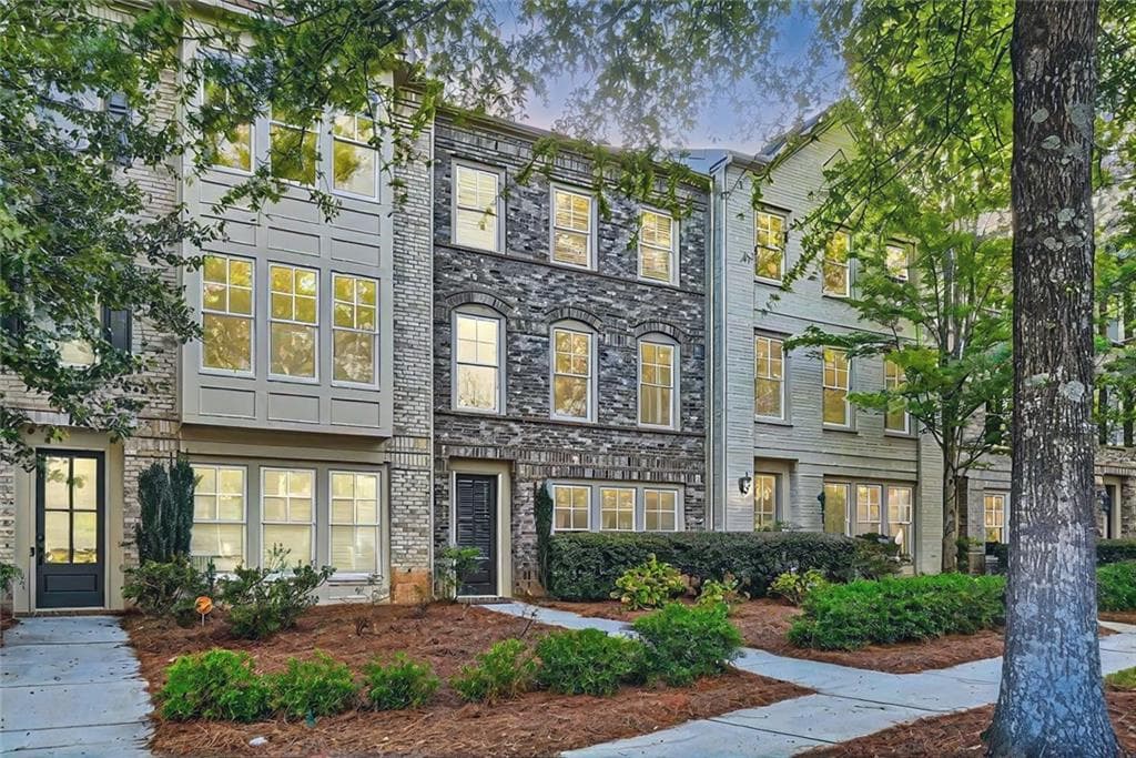 3 bedroom, 4 bathroom townhouse sold at 9972 Ashton Old Road, Douglasville, GA 30135