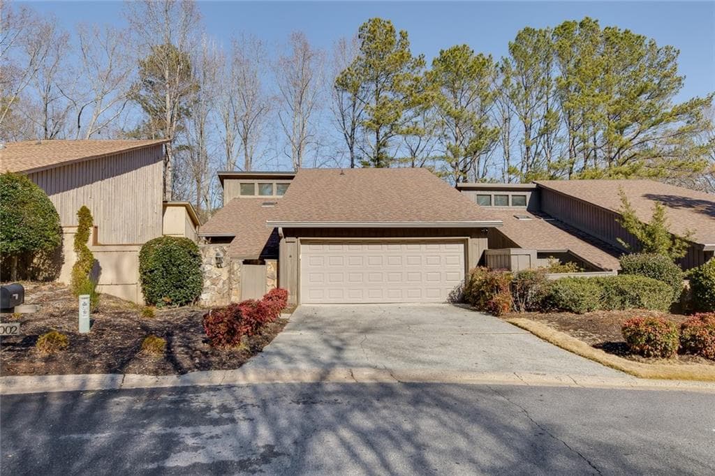 3 bedroom, 2 bathroom, 2,198 sq ft single family residence sold at 3002 Sawtooth Circle, Alpharetta, GA 30022
