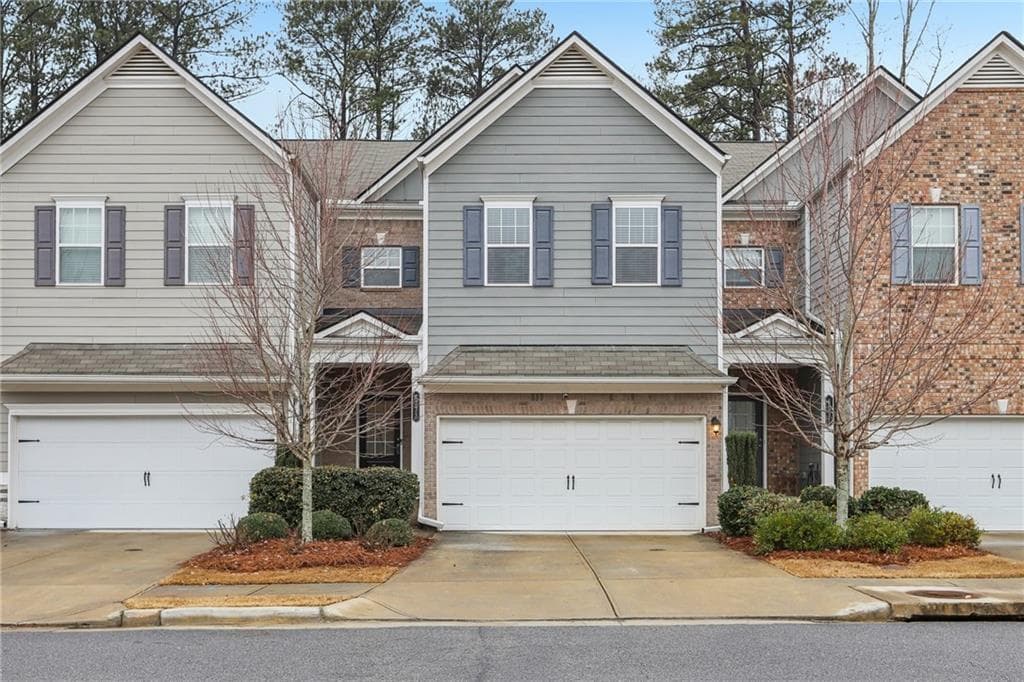 6233 Thorncrest Drive, Tucker, GA 30084 — most recent listing photo