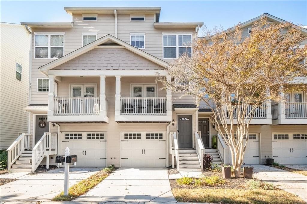 3 bedroom, 4 bathroom, 1,326 sq ft townhouse sold at 1189 Liberty Parkway, Atlanta, GA 30318