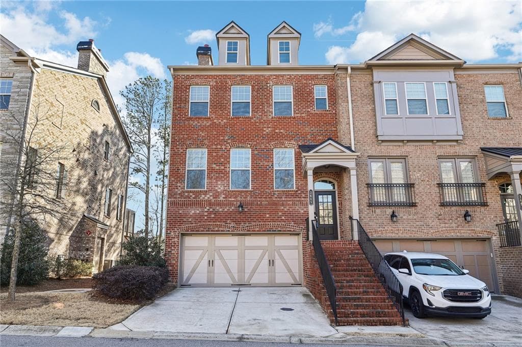 4 bedroom, 4 bathroom townhouse sold at 2445 Santa Rosa Street, Alpharetta, GA 30009