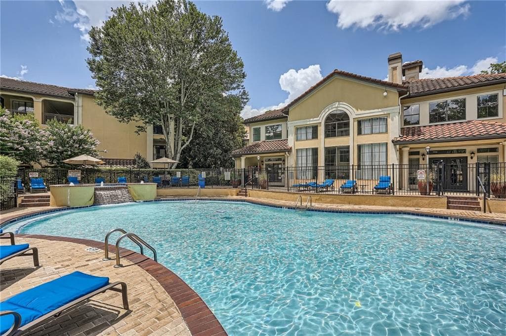1 bedroom, 1 bathroom condominium sold at 3777 Peachtree Road 434, Brookhaven, GA 30319