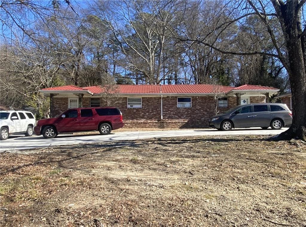duplex sold at 2899 Shallowford Road, Chamblee, GA 30341