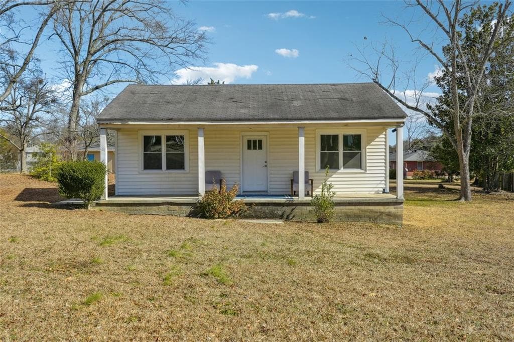 2 bedroom, 2 bathroom single family residence sold at 1111 Park Circle, Conyers, GA 30012